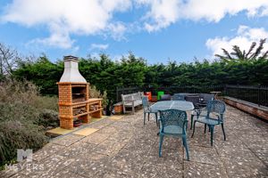 Photo 16- click for photo gallery